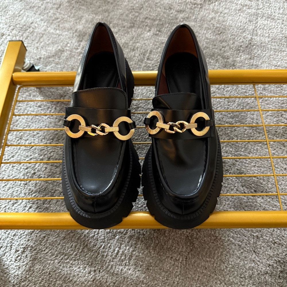 New Zara Chunky Loafers with Gold Chain Size 36 - Picture 2 of 8